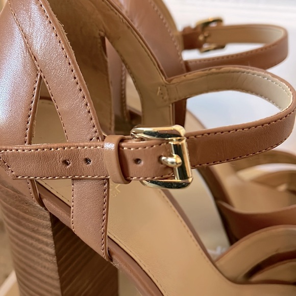 Michael Kors Anneliese platform leather shoes - Picture 5 of 7